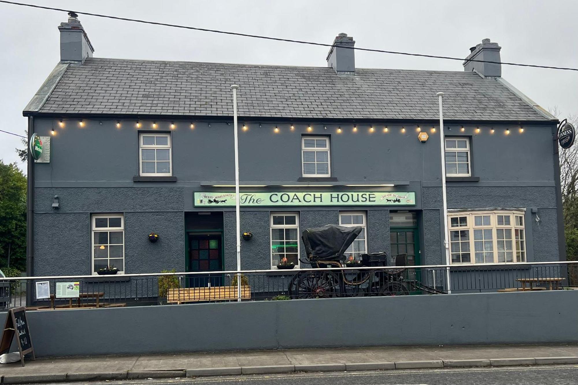 Moycullen The Coach House Inn מראה חיצוני תמונה